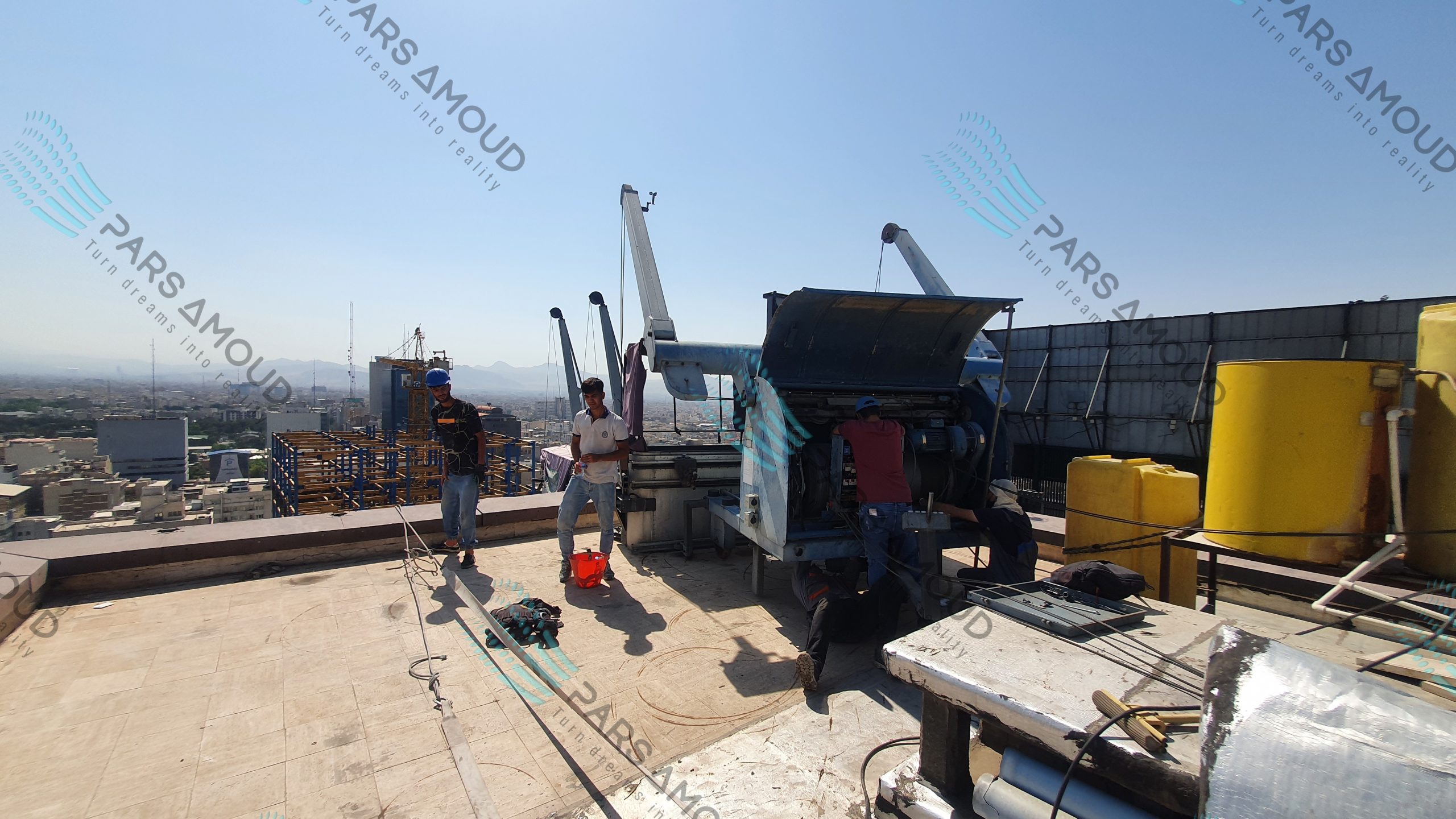 ساختمان مرکزی، ترمیم نمای شیشه ای 7